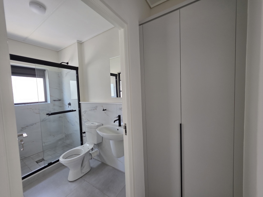 To Let 2 Bedroom Property for Rent in Sandown Western Cape